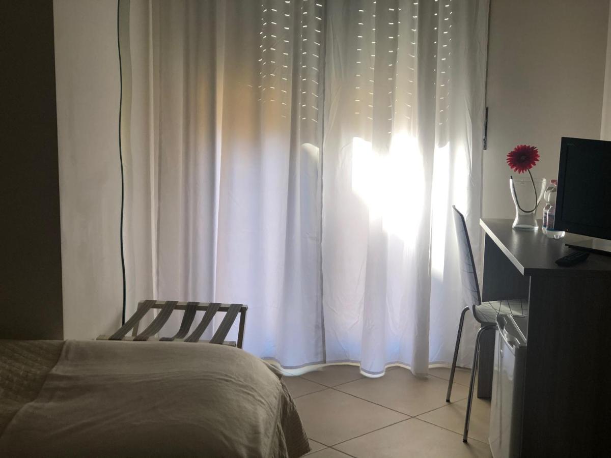 B&B A Due Passi San Giovanni Gemini Экстерьер фото