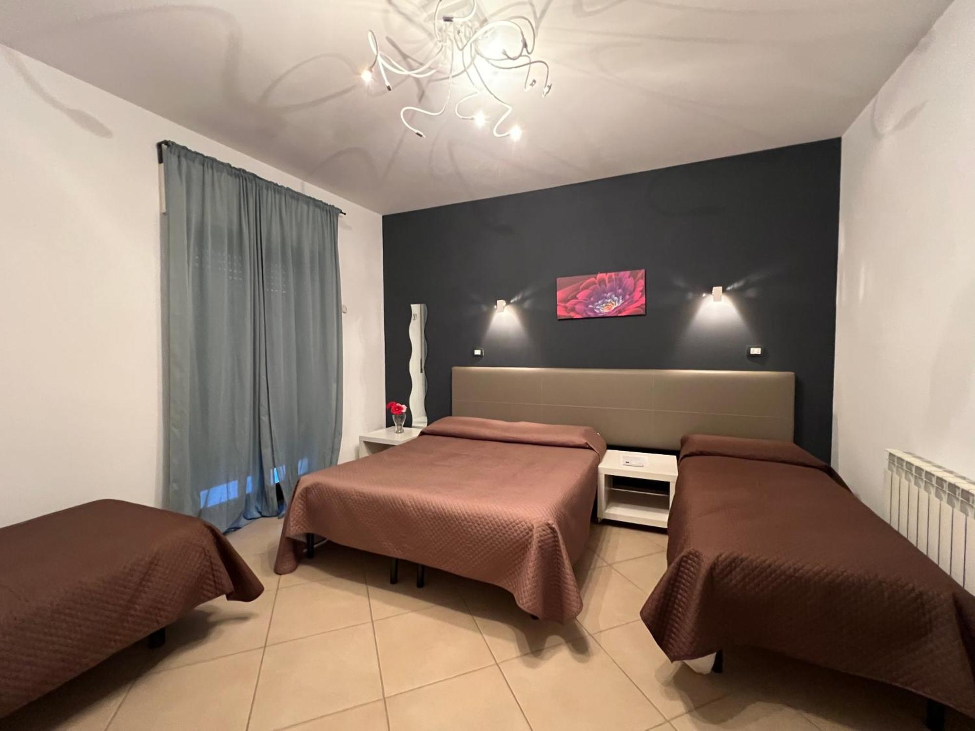 B&B A Due Passi San Giovanni Gemini Экстерьер фото